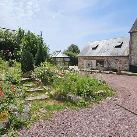 Du Nomad's Land La Lande-de-Goult