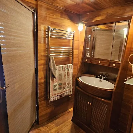 Du Nomad's Land Apartman La Lande-de-Goult